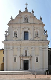 Chiesa dei Santi Pietro e Paolo Chiesa dei Santi Pietro e Paolo